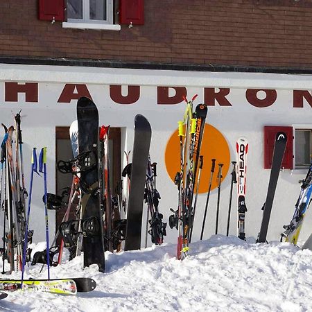 Refuge Du Chaudron Hotel Champery Bagian luar foto