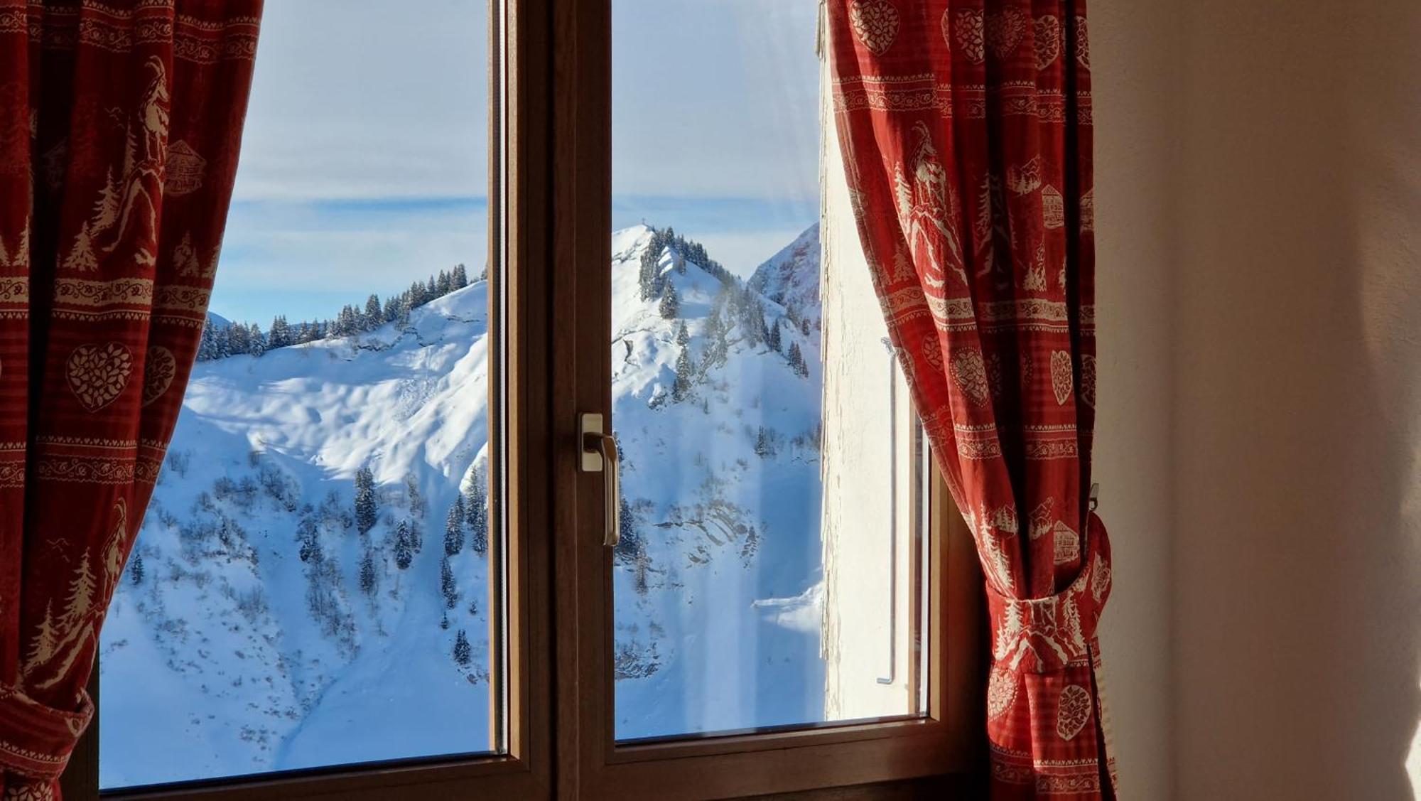 Refuge Du Chaudron Hotel Champery Bagian luar foto