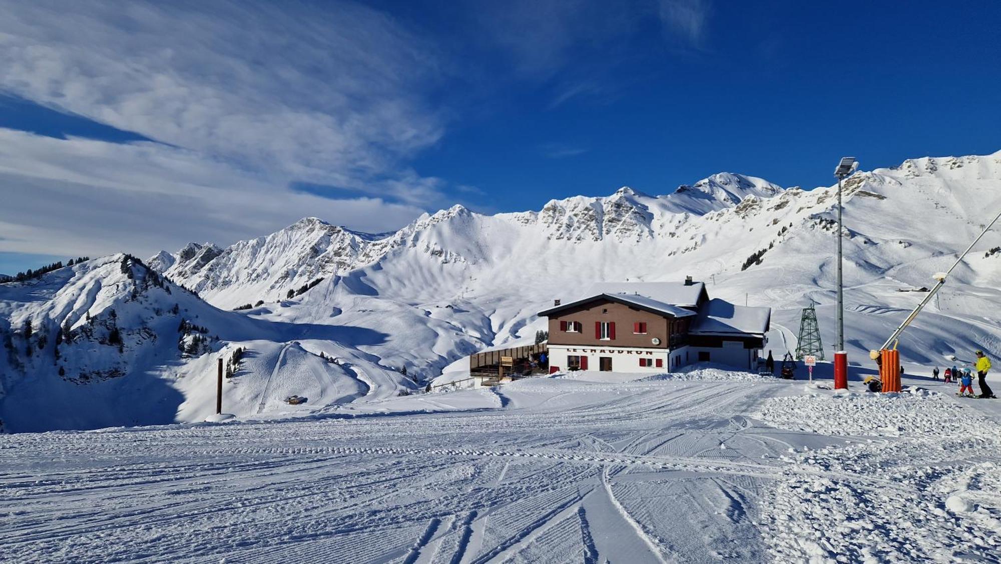 Refuge Du Chaudron Hotel Champery Bagian luar foto